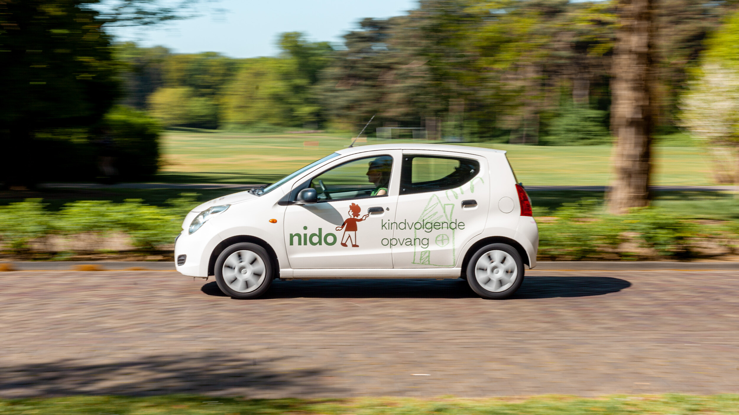 Nido Kindvolgende Opvang - auto