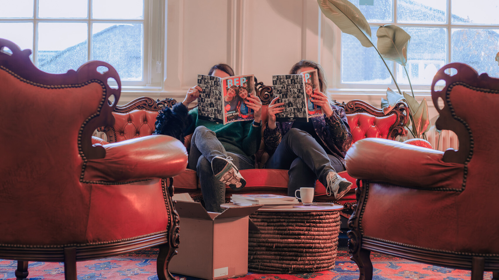 Tessa Benders en Marie Cecile Oosterhout - Bewonder meer